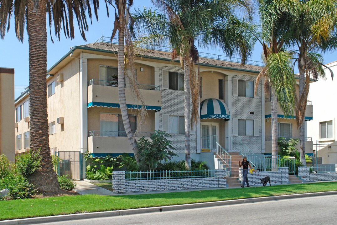 3627 Bagley Ave in Los Angeles, CA - Foto de edificio