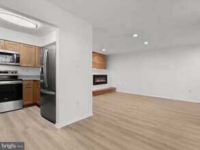 7517 Weather Worn Way in Columbia, MD - Building Photo - Building Photo