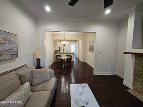 208 Traditions Dr in Lafayette, LA - Foto de edificio - Building Photo