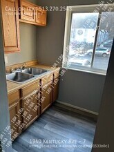 1940 Kentucky Ave in Cincinnati, OH - Building Photo - Building Photo