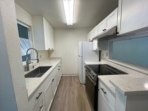 95-798-798 Wikao St in Mililani, HI - Building Photo - Building Photo