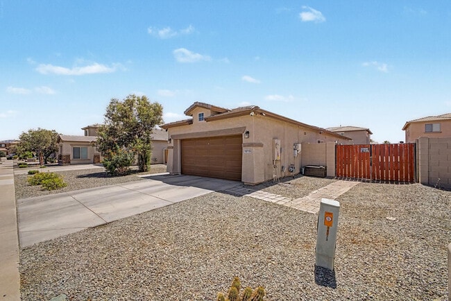 16719 W Rowel Rd in Surprise, AZ - Building Photo - Building Photo