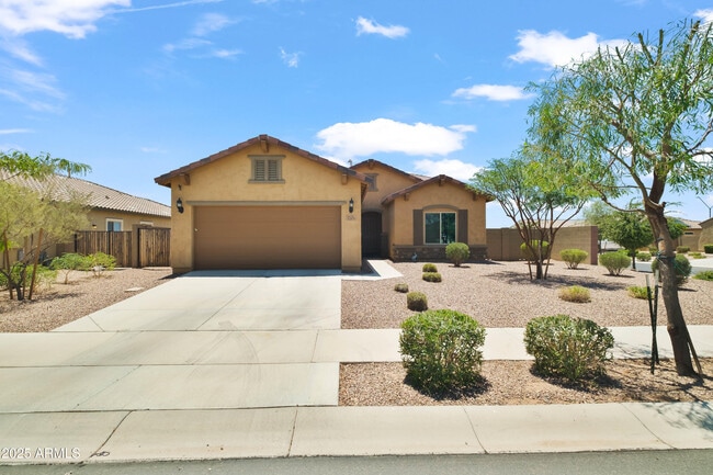17555 W Hedgehog Pl in Surprise, AZ - Building Photo - Building Photo