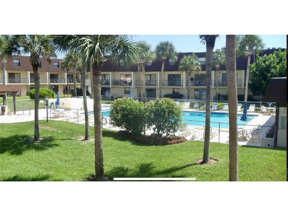 190 Paradise Blvd in Melbourne, FL - Building Photo
