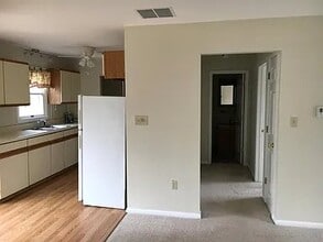 385 Magnolia Rd, Unit C in Vineland, NJ - Building Photo - Building Photo