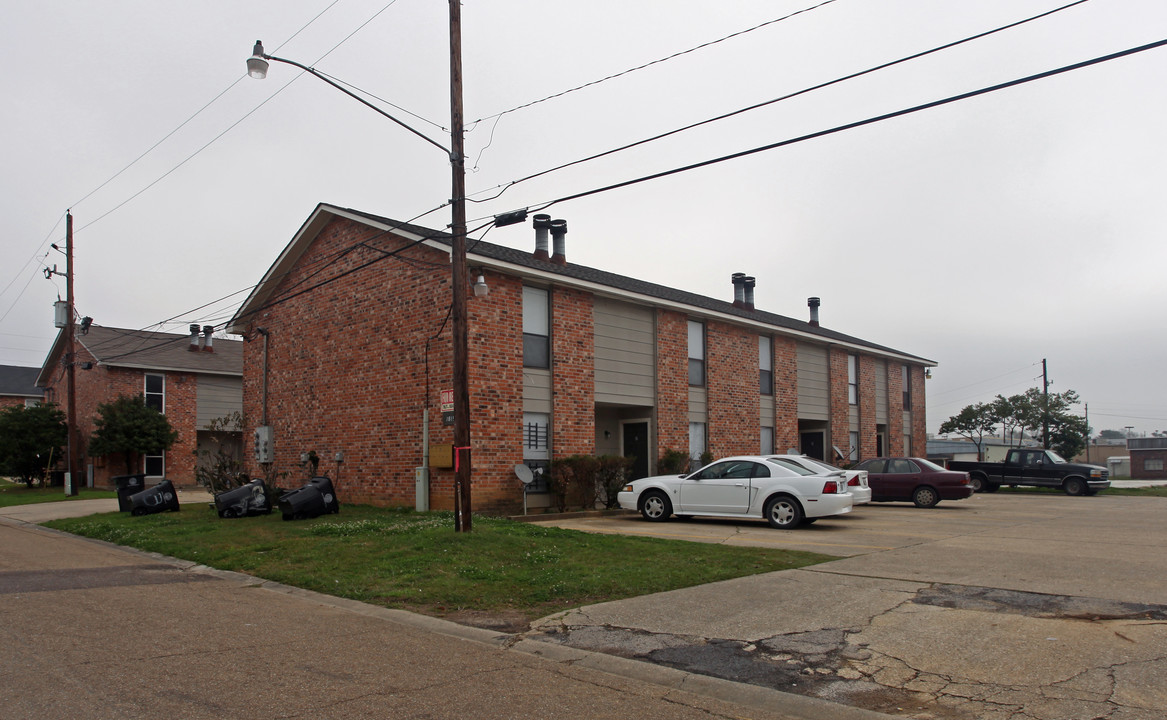 1815 Ryder Dr in Baton Rouge, LA - Foto de edificio