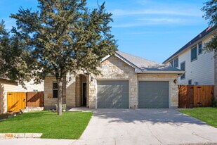 7639 Eagle Ledge in San Antonio, TX - Building Photo