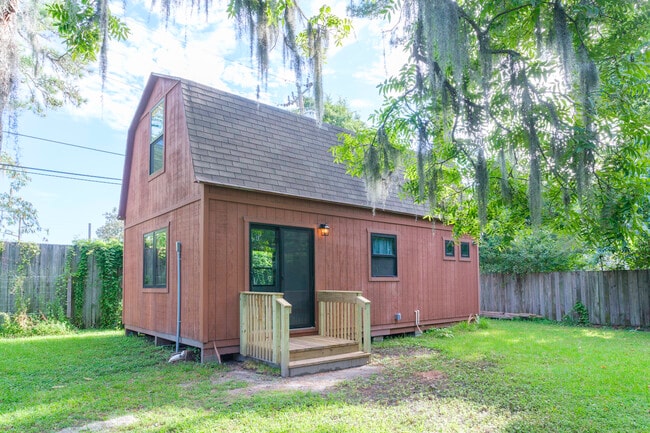 10 Linden Dr, Unit 1R