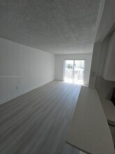 8101 Crespi Blvd in Miami Beach, FL - Building Photo - Building Photo