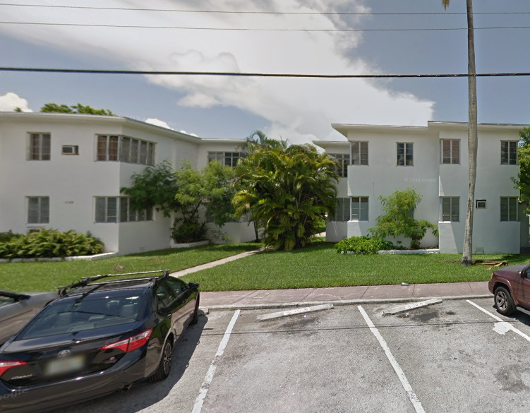 1755 Calais Dr, Unit 2 in Miami Beach, FL - Foto de edificio