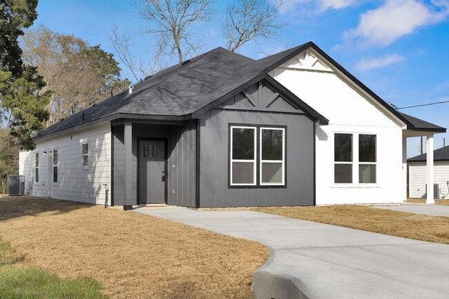 property at 106 Runnels St