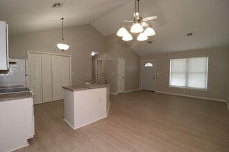 1308 N Jefferson St in Junction City, KS - Building Photo - Building Photo