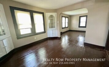 11100 Lincoln Ave in Garfield Heights, OH - Building Photo - Building Photo