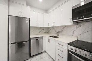 Le Camelia in Montréal, QC - Building Photo