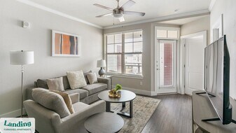5771 Oakwood Rd NW in Huntsville, AL - Building Photo