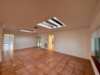 365 Hampton Ln in Key Biscayne, FL - Building Photo - Building Photo