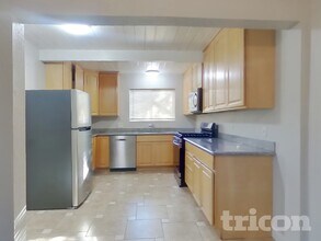 500 Shaddick Dr in Antioch, CA - Building Photo - Building Photo