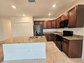 3050 Beacon Dr in Port Charlotte, FL - Building Photo - Building Photo