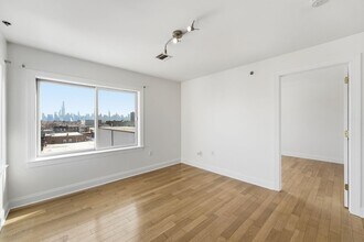 5509 Madison St in West New York, NJ - Building Photo - Building Photo