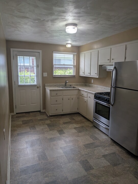3002 Mintwood Dr in Lower Burrell, PA - Building Photo