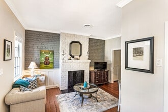 545 E Congress St in Savannah, GA - Building Photo - Building Photo