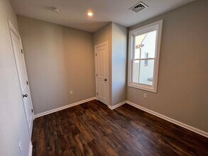 440 Ave E, Unit 2 in Bayonne, NJ - Building Photo - Building Photo