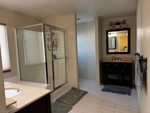 44130 Catsue Pl in Lancaster, CA - Foto de edificio - Building Photo