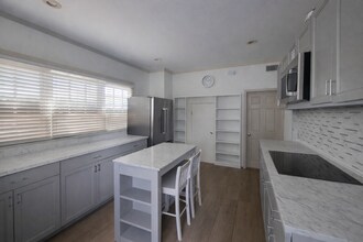 1613 King St in Jacksonville, FL - Foto de edificio - Building Photo