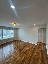 132 Ridge Ave, Unit 2 in Evanston, IL - Foto de edificio - Building Photo