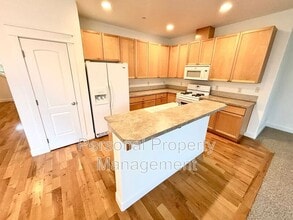 3214 NW 46th Ave in Camas, WA - Building Photo - Building Photo
