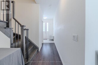 16 Gosset Rd in Brampton, ON - Building Photo - Building Photo