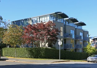 Seascapes in Vancouver, BC - Building Photo - Building Photo