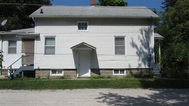 117 Clapp St in Iowa City, IA - Building Photo - Building Photo
