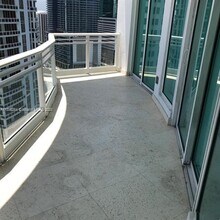 900 Brickell Key Dr in Miami, FL - Building Photo - Building Photo