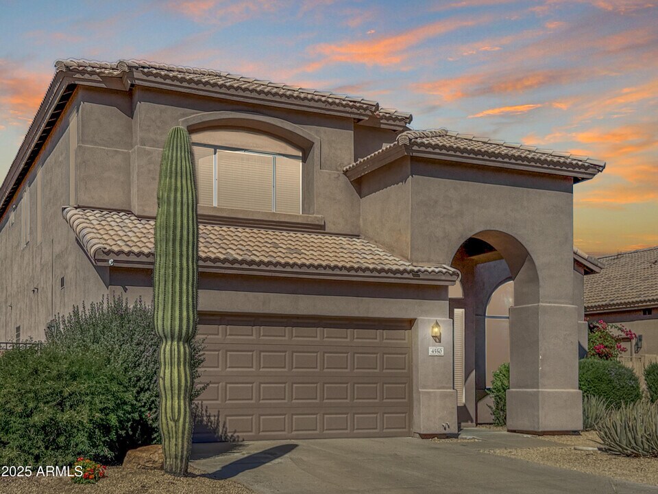 4550 E Roy Rogers Rd in Cave Creek, AZ - Building Photo