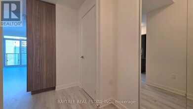 120 Broadway Ave in Toronto, ON - Building Photo - Building Photo