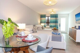 6755 Harding Ave in Miami Beach, FL - Building Photo - Building Photo