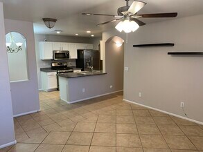 42428 W Michaels Dr in Maricopa, AZ - Building Photo - Building Photo