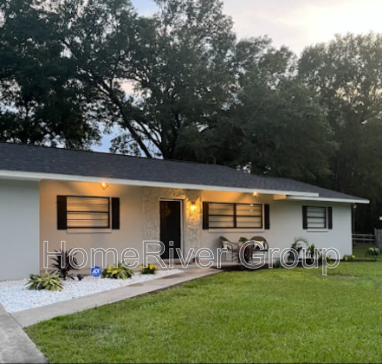 5360 SE 28th St in Ocala, FL - Building Photo