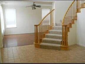 234 Ridgeview Dr in Tracy, CA - Building Photo - Building Photo