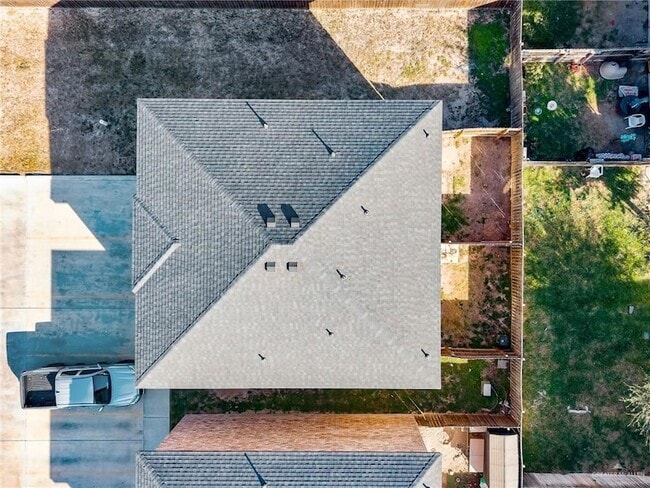 1105 W Kennedy St in Pharr, TX - Building Photo - Building Photo