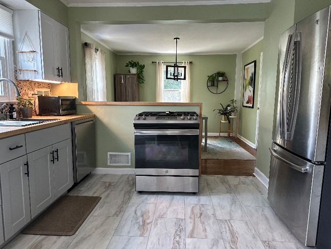 property at 28 Beaver Hill Rd
