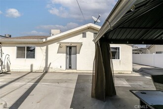 7947 Ethel Ave, Unit 411 in Los Angeles, CA - Building Photo - Building Photo