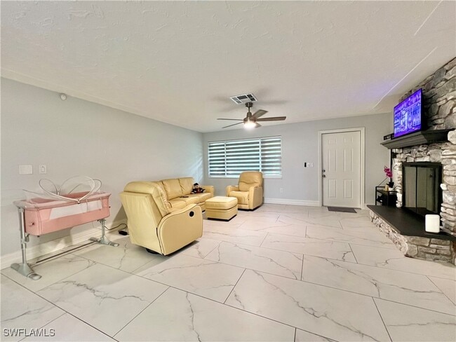3586 Croton Rd in Naples, FL - Building Photo - Building Photo