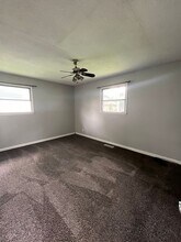 1139 Littlefield Rd in Waterloo, IA - Building Photo - Building Photo