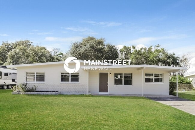 property at 320 N Hilltop Dr