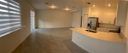 1406 SE 6th Rd in Homestead, FL - Building Photo - Building Photo