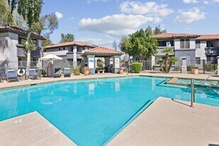 Vista Grove Apartments in Mesa, AZ - Building Photo