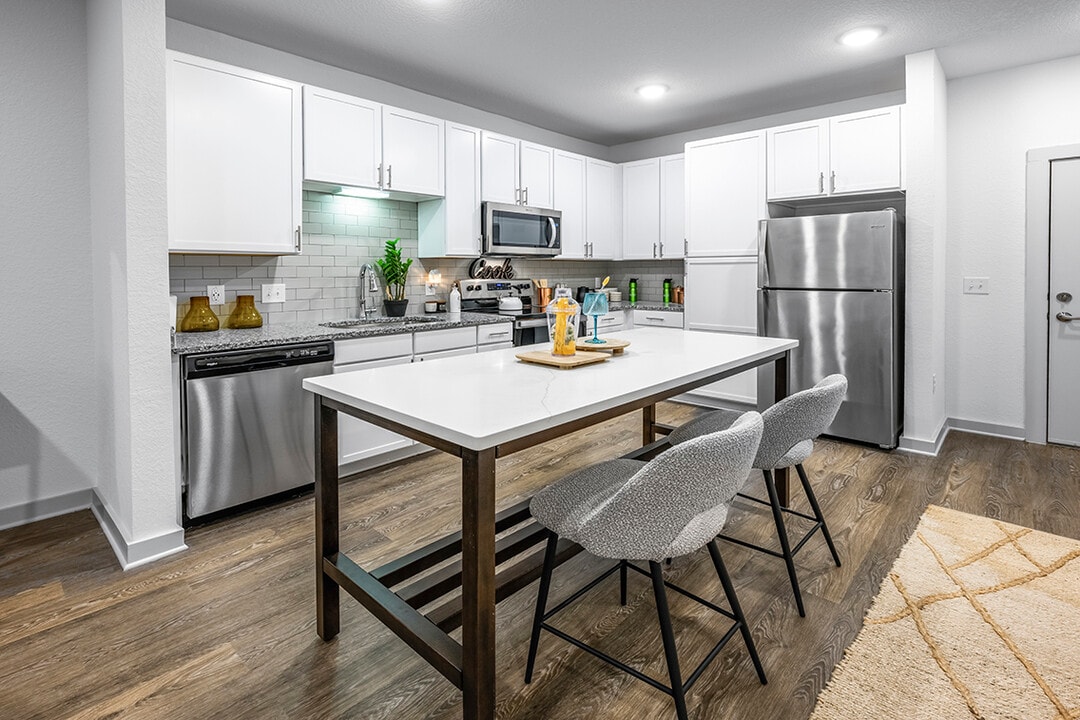 Residences at Markets West in Gainesville, FL - Foto de edificio