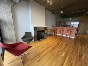 1001 W 15th St in Chicago, IL - Building Photo - Building Photo